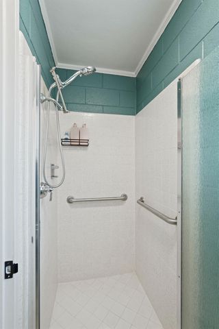 701 Holly Dr, Lodi, CA 95240