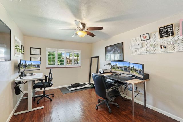 701 Holly Dr, Lodi, CA 95240