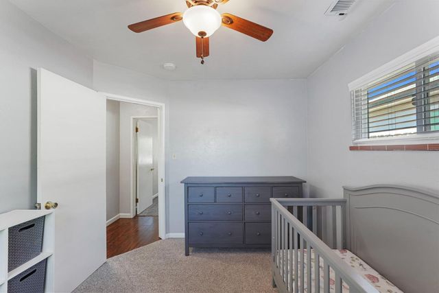 701 Holly Dr, Lodi, CA 95240