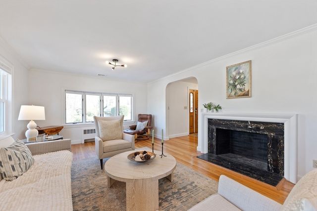 338 Waverley St 0, Belmont, MA 02478