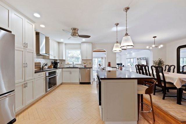 338 Waverley St 0, Belmont, MA 02478