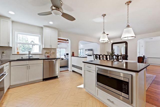 338 Waverley St 0, Belmont, MA 02478