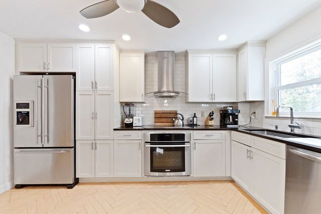 338 Waverley St 0, Belmont, MA 02478