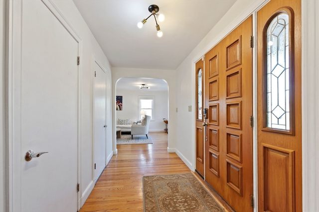 338 Waverley St 0, Belmont, MA 02478