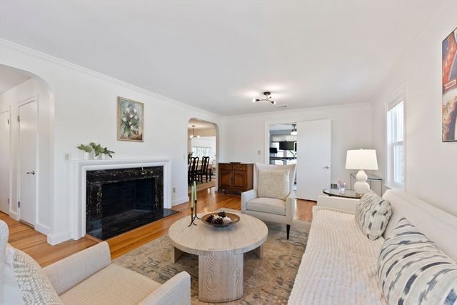 338 Waverley St 0, Belmont, MA 02478