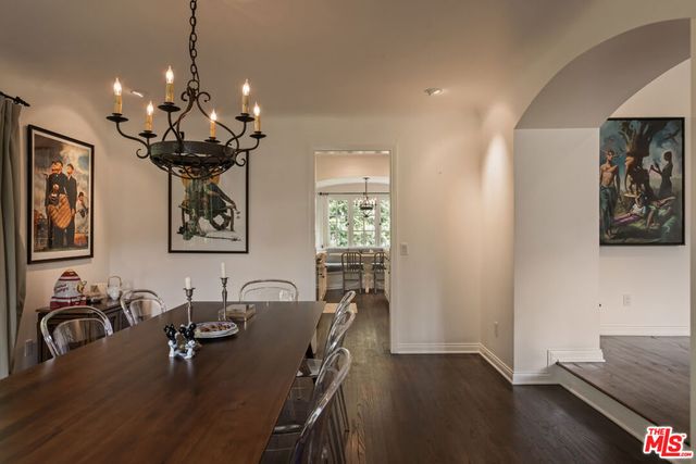 3145 La Suvida Drive, Los Angeles, CA 90068
