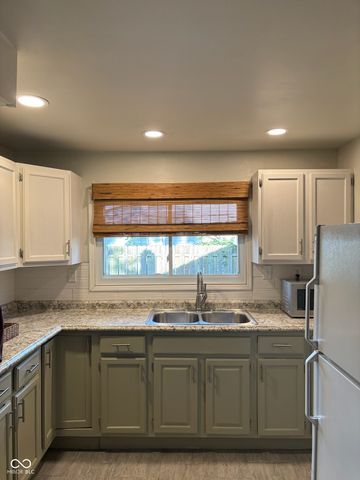 330 W Osage Street, Greenfield, IN 46140