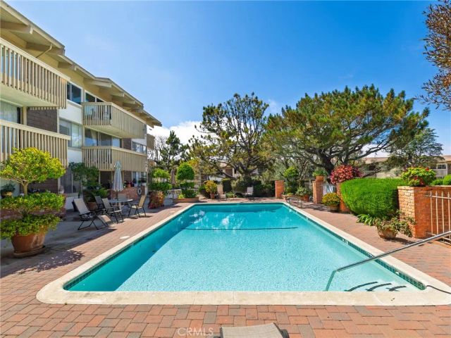 6526 Ocean Crest Drive, Rancho Palos Verdes, CA 90275