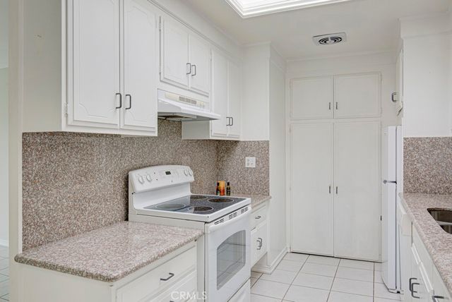 2276 Via Mariposa N, Laguna Woods, CA 92637