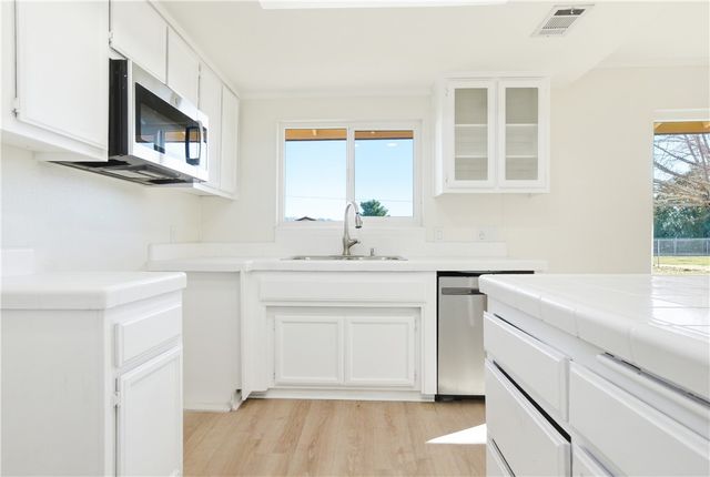 21011 Ponca, Apple Valley, CA 92308