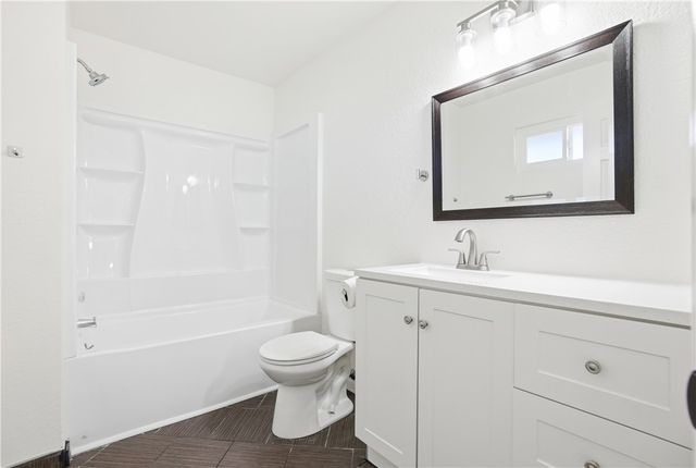 21011 Ponca, Apple Valley, CA 92308