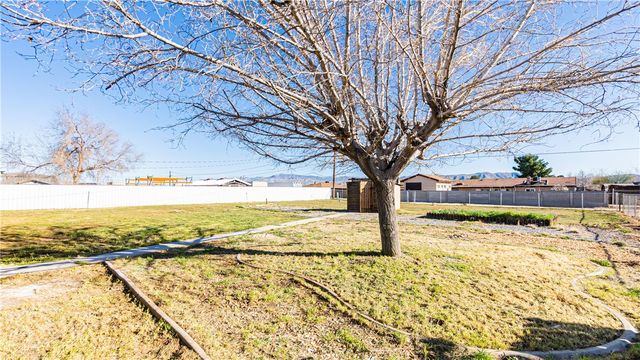 21011 Ponca, Apple Valley, CA 92308
