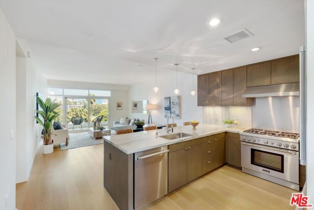 1705 Ocean Avenue 502, Santa Monica, CA 90401