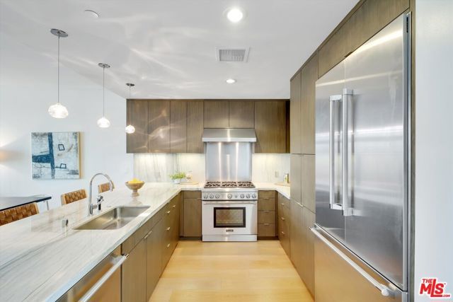 1705 Ocean Avenue 502, Santa Monica, CA 90401