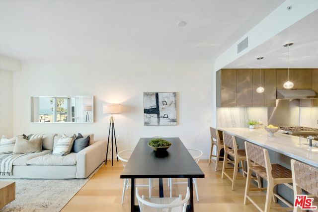 1705 Ocean Avenue 502, Santa Monica, CA 90401