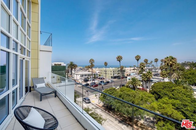 1705 Ocean Avenue 502, Santa Monica, CA 90401