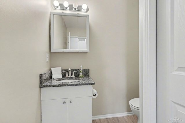 24 W Drake Drive, Saginaw, MI 48603