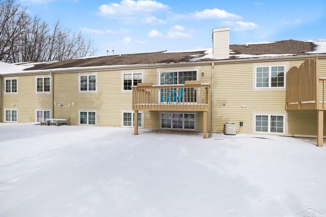 24 W Drake Drive, Saginaw, MI 48603