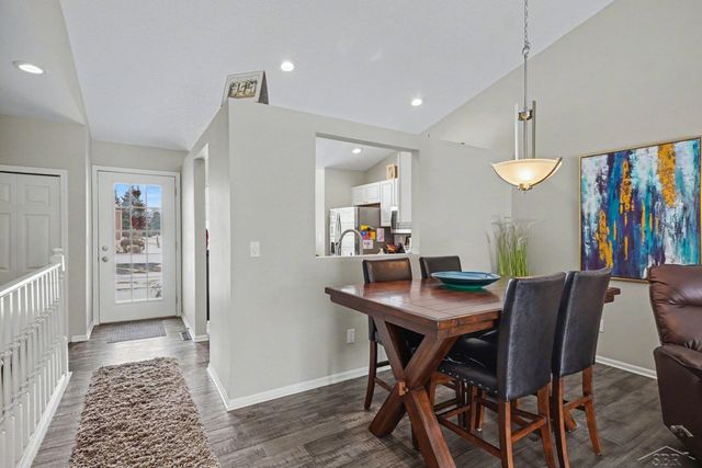 24 W Drake Drive, Saginaw, MI 48603