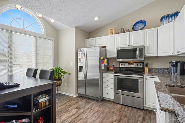 24 W Drake Drive, Saginaw, MI 48603