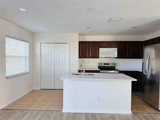 760 CRESTING OAK CIRCLE, Orlando, FL 32824