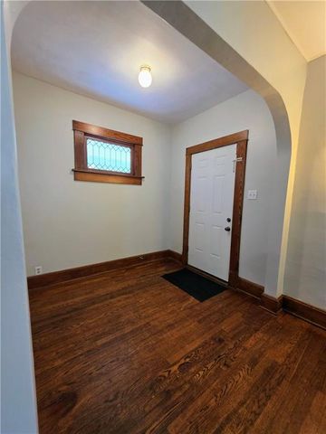 2906 Lafayette Street, St Joseph, MO 64507