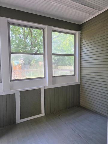 2906 Lafayette Street, St Joseph, MO 64507