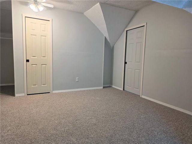 2906 Lafayette Street, St Joseph, MO 64507