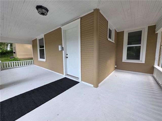 2906 Lafayette Street, St Joseph, MO 64507