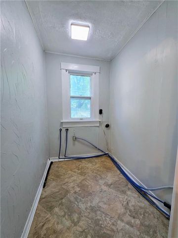 2906 Lafayette Street, St Joseph, MO 64507