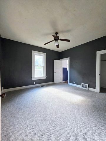 2906 Lafayette Street, St Joseph, MO 64507