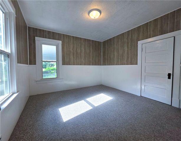 2906 Lafayette Street, St Joseph, MO 64507