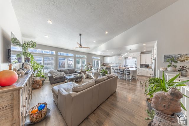 1153 W 1875 S, Syracuse, UT 84075