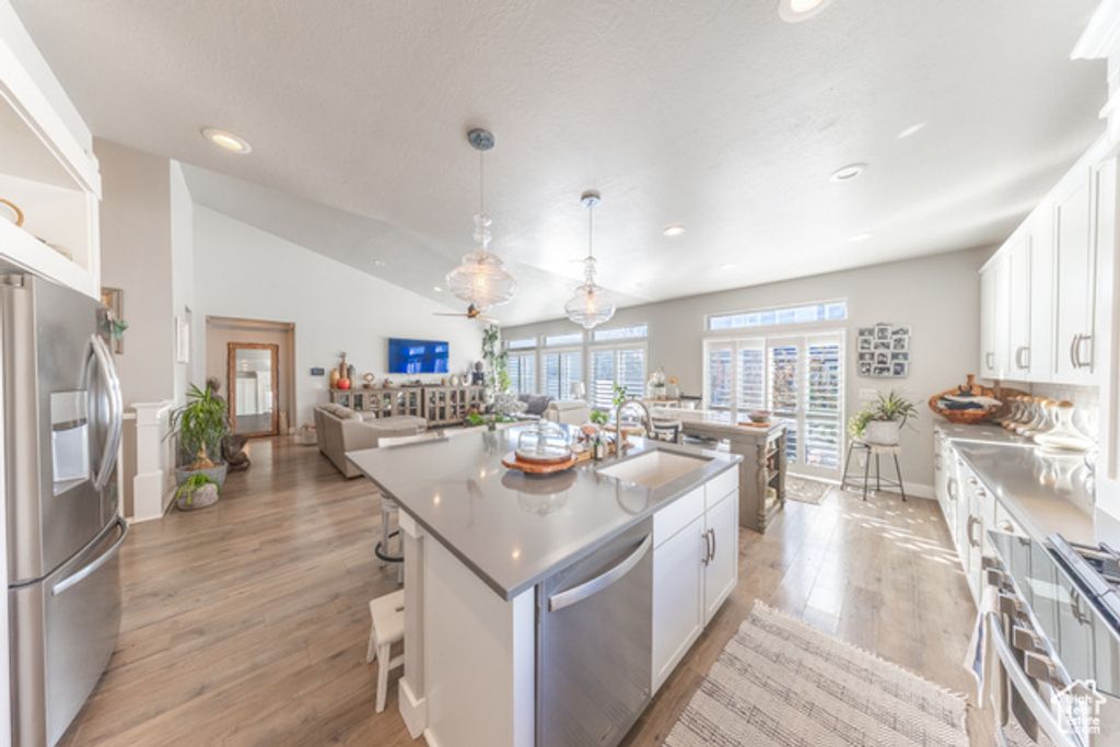 1153 W 1875 S, Syracuse, UT 84075