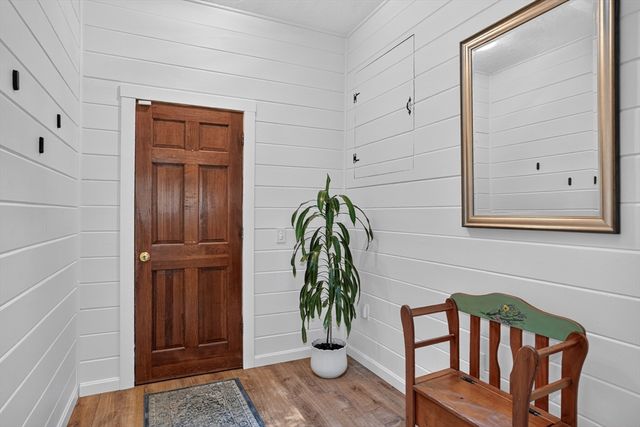 83 Crestwood Dr, Northborough, MA 01532