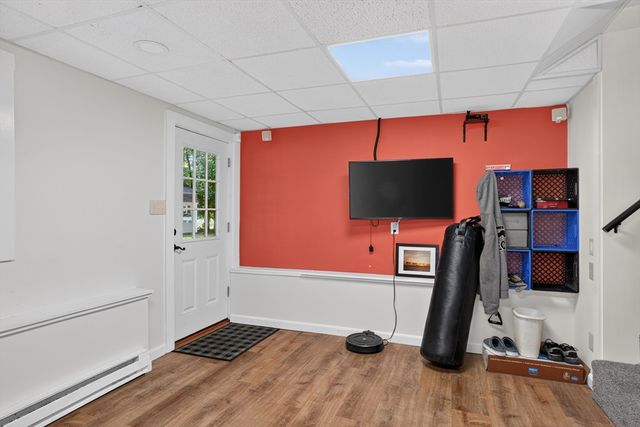 83 Crestwood Dr, Northborough, MA 01532
