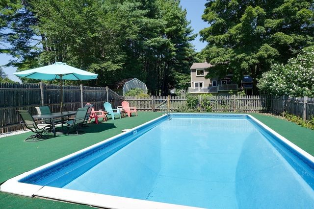 83 Crestwood Dr, Northborough, MA 01532