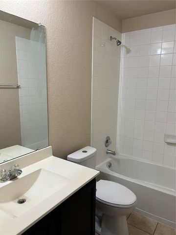 620 Kaluga TRL, Leander, TX 78641