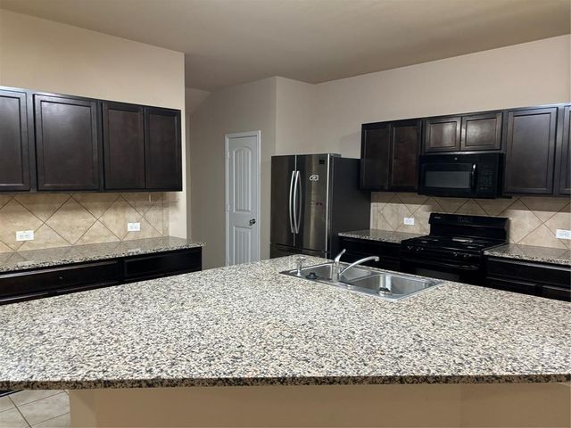 620 Kaluga TRL, Leander, TX 78641