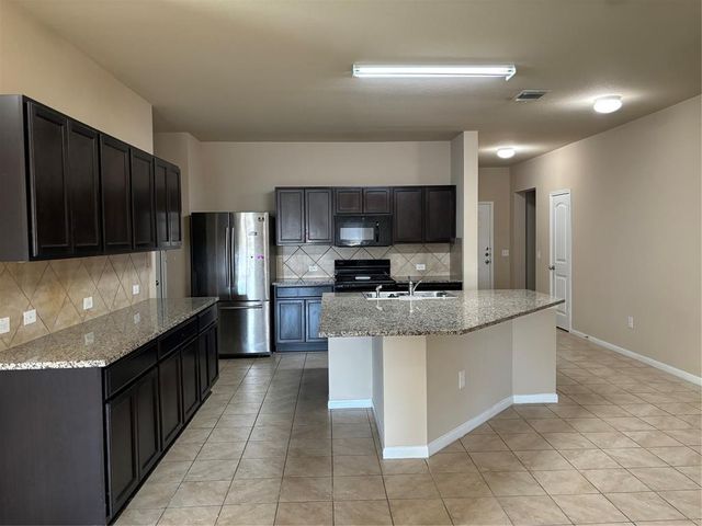 620 Kaluga TRL, Leander, TX 78641