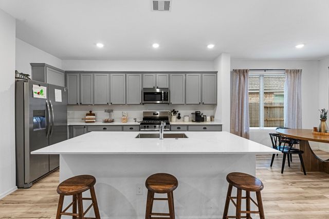 4242 Sterling View Boulevard, Baytown, TX 77521