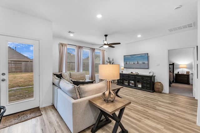 4242 Sterling View Boulevard, Baytown, TX 77521