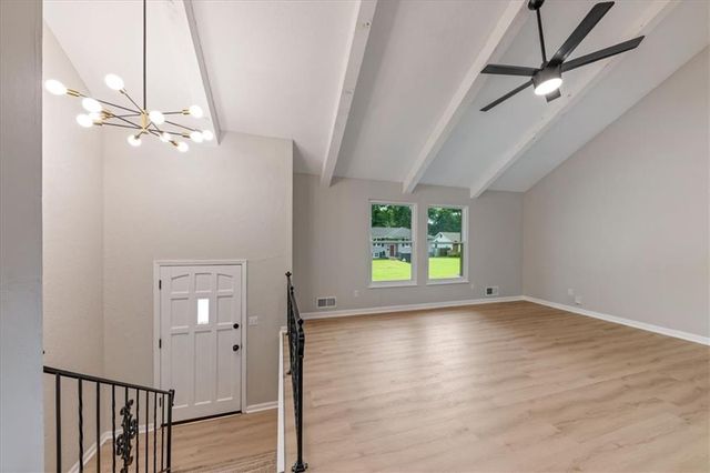 513 Stacey Drive, Belton, MO 64012