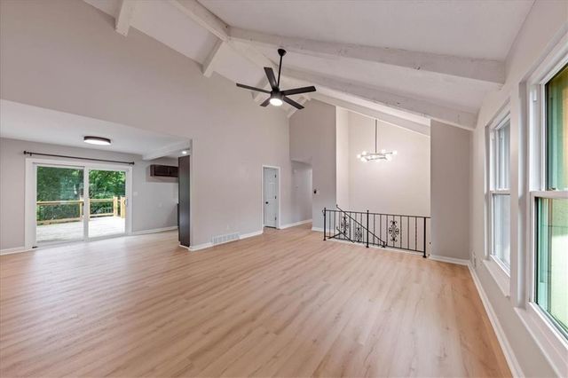 513 Stacey Drive, Belton, MO 64012