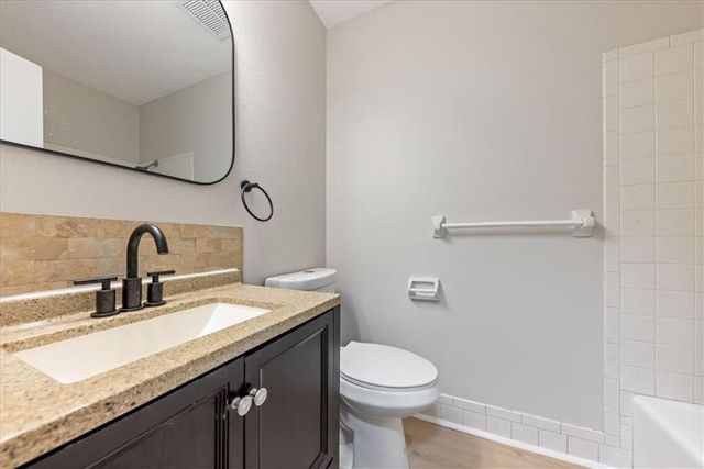 513 Stacey Drive, Belton, MO 64012