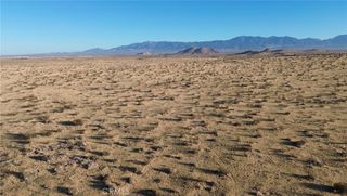 6 227th E, Palmdale, CA 93591