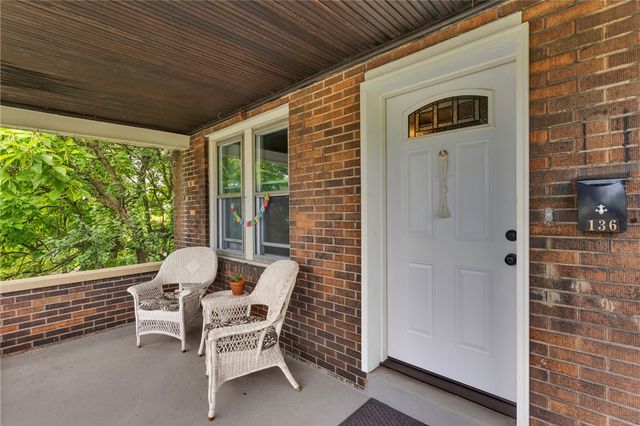 136 Arkansas Ave, Whitaker, PA 15120