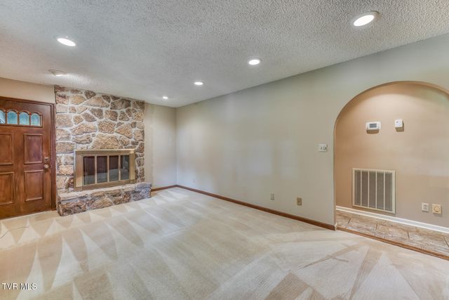 123 Woodside Court, Gray, TN 37615