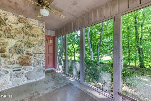123 Woodside Court, Gray, TN 37615