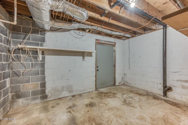 123 Woodside Court, Gray, TN 37615